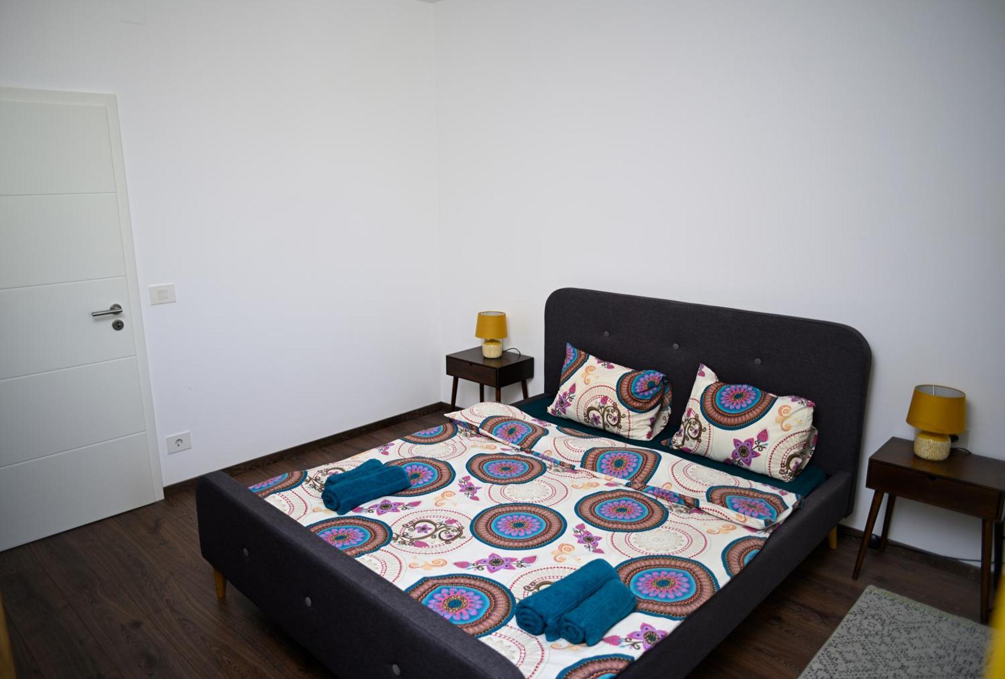 Mirvana Apartments Metheor Executive Suite Temešvár Exteriér fotografie