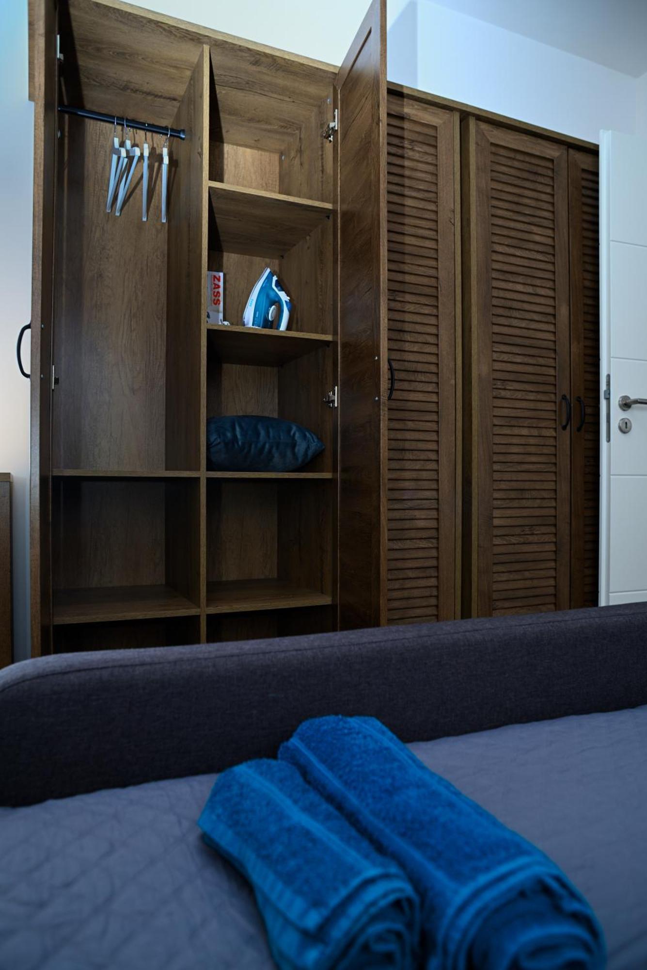 Mirvana Apartments Metheor Executive Suite Temešvár Exteriér fotografie