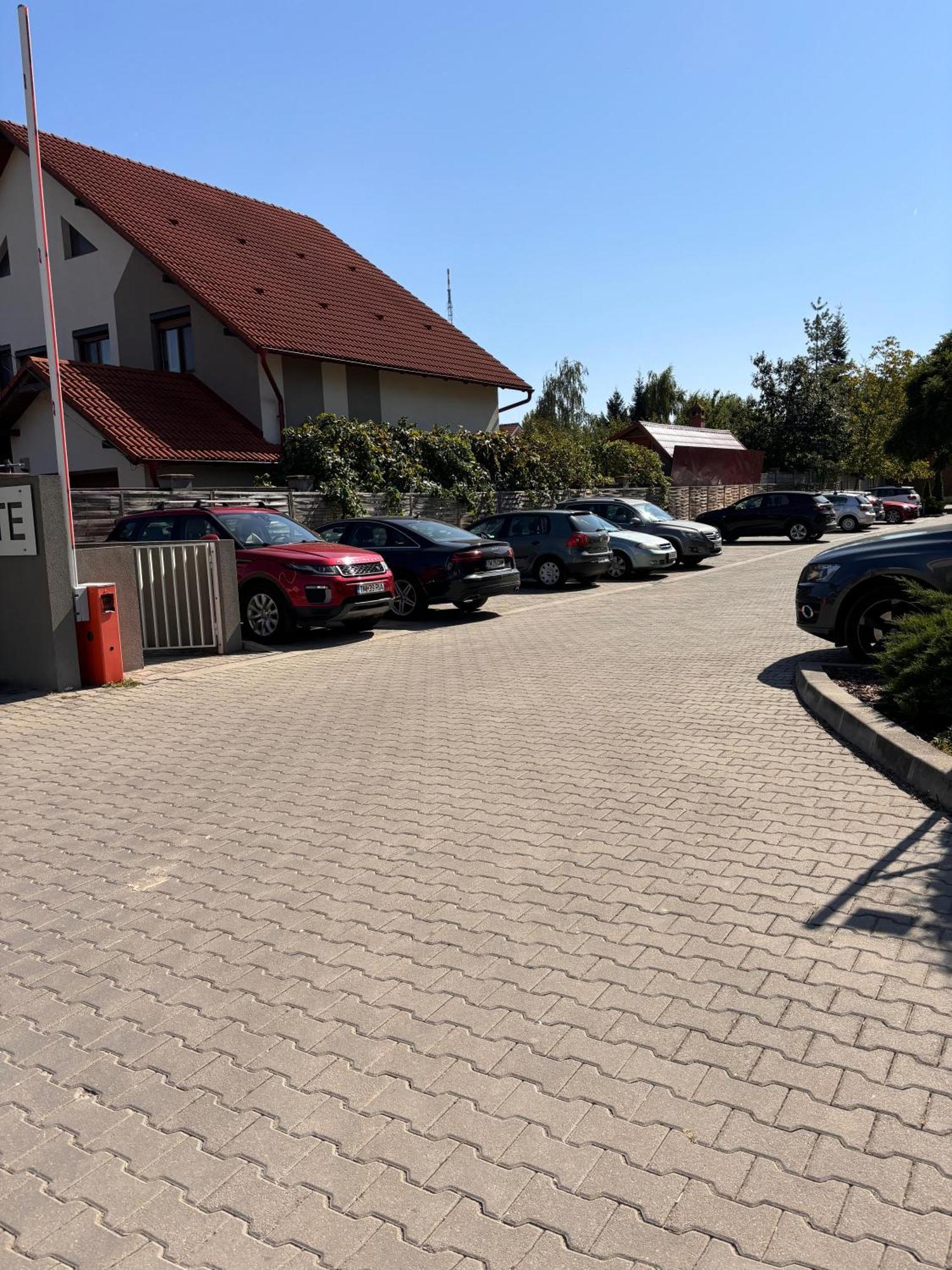 Mirvana Apartments Metheor Executive Suite Temešvár Exteriér fotografie